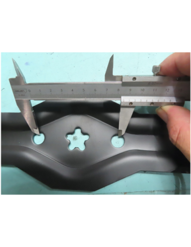 Lame 54cm - supérieure gauche - éjection arrière - HUSQVARNA - LECTROLUX - BERNARD LOISIRS - 168720 - 175450 - 180583